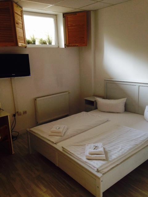 הלברגמוס Airport Hostel מראה חיצוני תמונה