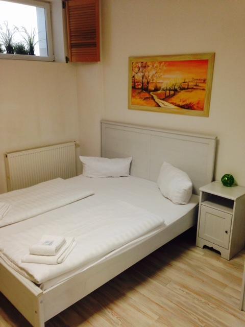 הלברגמוס Airport Hostel מראה חיצוני תמונה